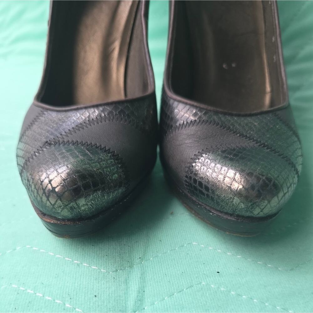 Stuart Weitzman black patchwork leather pumps hee… - image 4